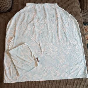 Brand new nursing/ car seat cover 💞